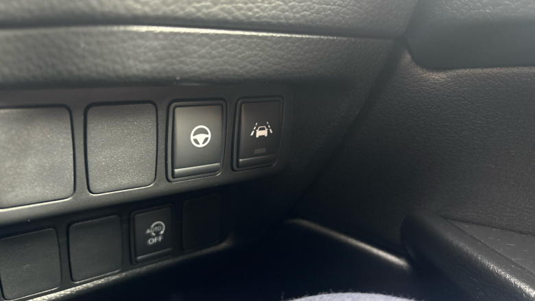 Nissan Qashqai 1.3 DiG-T Tekna 5dr Petrol Hatchback